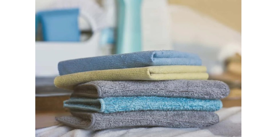 Microfiber for cleaning: why this material makes cleanliness without chemicals