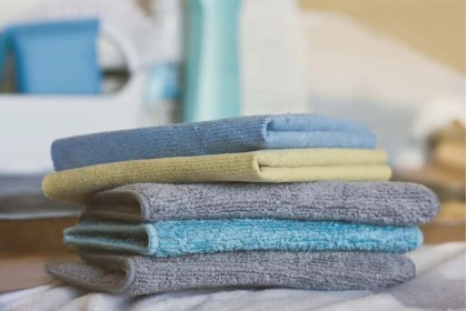 Microfiber for cleaning: why this material makes cleanliness without chemicals